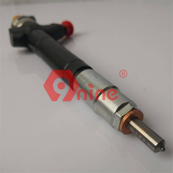 Diesel Engine Injector 295050-1610 Diesel Engine Pump Injector Sprayer 295050-1610